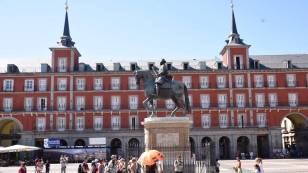 planes-familiares-en-madrid-cultura-en-la-galeria-real-y-vistas-desde-el-mirador-del-palacio-1747285388
