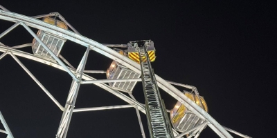 madrid-sucesos-rescatan-19-personas-menores-atrapadas-noria