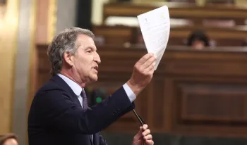 feijoo-obsesion-sanchez-ayuso-lecciones-no-dimite