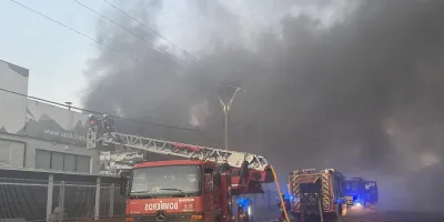 bomberos-extincion-incendio-nave-leganes