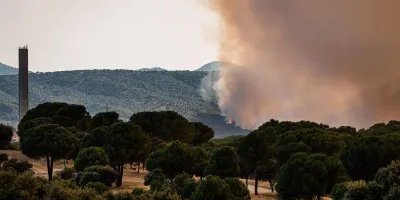 frentes-incendio-san-martin-valdeiglesias-cruza-embalse-san