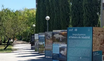 comunidad-inaugura-exposiciones-fotograficas-175-anos-historia