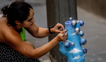 200-bolardos-lavapies-transformaran-obras-arte-imaginar