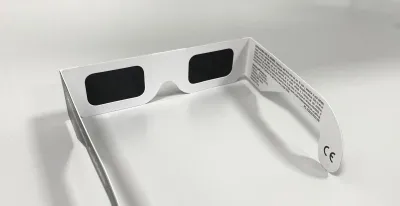 eclipse-facua-retirada-gafas-eclipse-multiopticas-riesgo