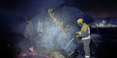incendio-declarado-aldea-fresno-estabiliza-baja-situacion