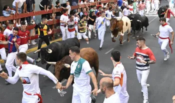 s-s-reyes-diez-heridos-encierro-fiestas-contado-1-800