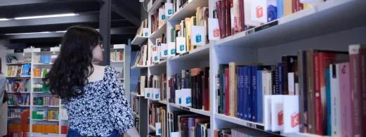 la-asistenta-naruto-lideran-prestamos-bibliotecas