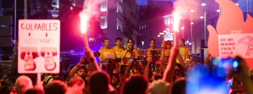 cientos-personas-continuan-acampadas-puerta-sol-exigir-decreto