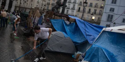 acampada-comienza-extenderse-puerta-sol-cumple-semana-comienzo