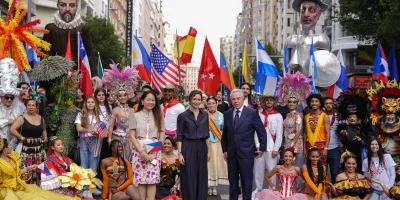 ayuso-cabalgata-hispanidad-los-hispanos-espana-casa