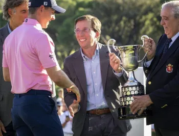 almeida-entrega-grant-forrest-trofeo-open-espana-golf