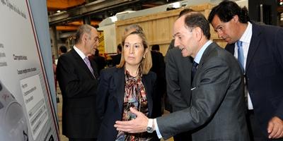 El alcalde de Las Rozas visita las instalaciones de TALGO en Las Matas