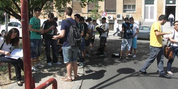 Los madrileños comienzan la temida selectividad