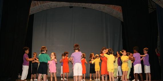 La Escuela Municipal de Música, Danza y Enseñanzas Artísticas despide el curso de Valdemorillo