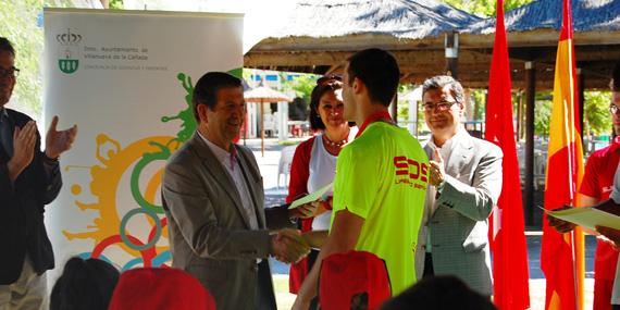 Varios jóvenes villanovenses trabajarán como socorristas en Aquopolis