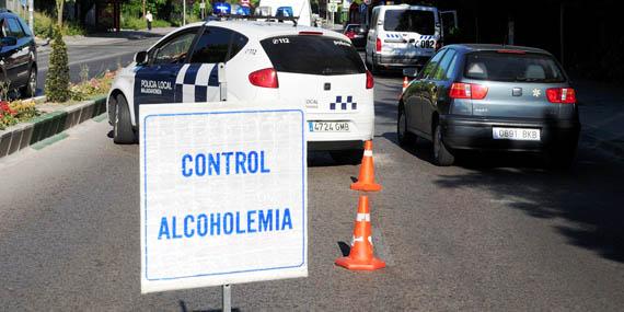 Más de 300 expedientes por consumo de alcohol en la vía pública en Majadahonda