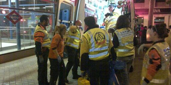 130502 apunalado embajadores