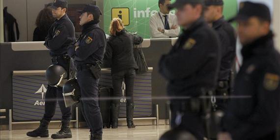 130508 droga maleta hijo