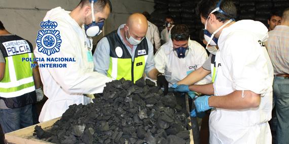 130528 droga carbon 01