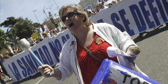 130704 listas espera madrid huelgas