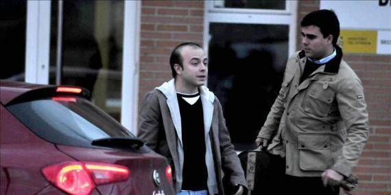 Aguirre: "¿De qué tiene que arrepentirse Carromero?"