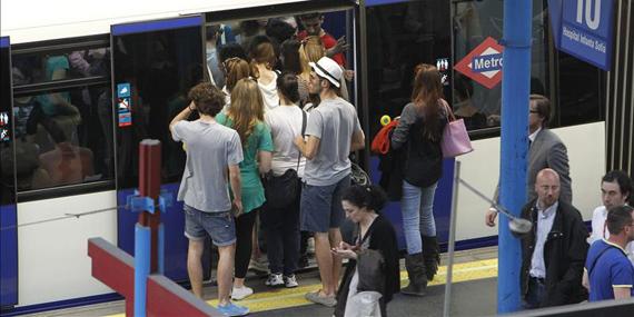 Un trabajador de Metro halla un cheque de dos millones de dólares en un vagón