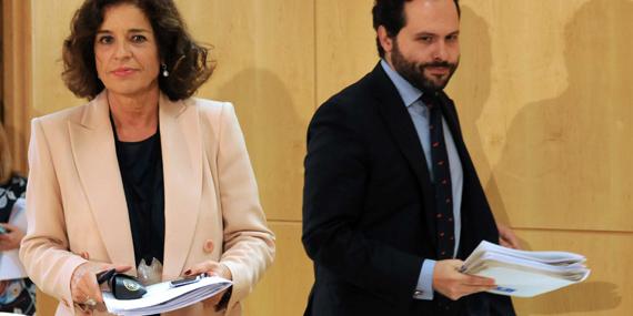 Ana Botella: "Mientras yo sea alcaldesa no se privatizará la EMT"