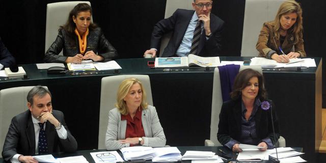 La huelga de limpieza destapa un Pleno de insultos