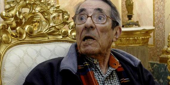 Muere en Madrid Enrique Meneses: biografía del reportero que se infiltró en la revolución castrista