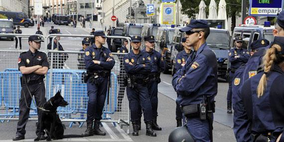 130222 antidisturbios 23 febrero