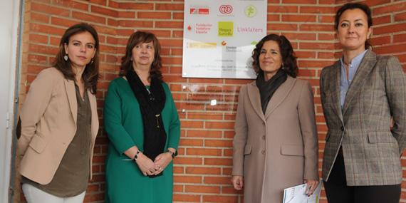 Botella inaugura en Hortaleza un centro para personas con inteligencia límite