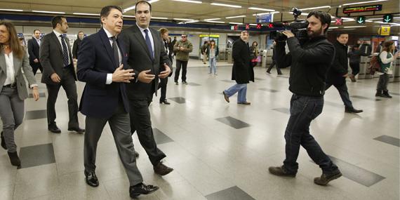 González mantiene su apuesta por un déficit común aunque haya rebaja González mantiene su apuesta por un déficit común aunque haya rebaja