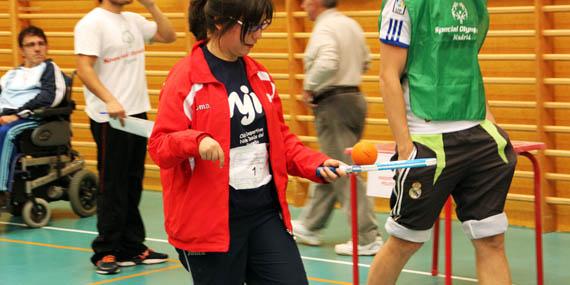 180 voluntarios de DKV realizan actividades deportivas con personas discapacitadas