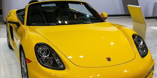 Alquilaban coches de alta gama en Alemania y Suecia para venderlos en Madrid