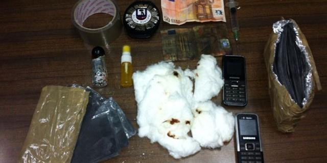 Detenido al intentar estafar 3.600 euros mediante el timo de los billetes tintados