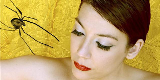 La Trini presenta en Madrid &quot;Las arañas de marte&quot;