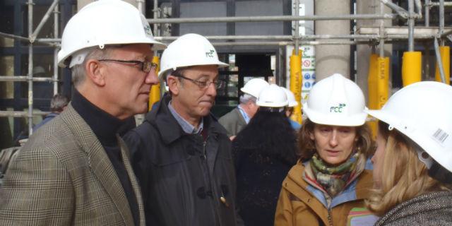 José Manuel Berzal visita el Centro Cultural Fernando de los Ríos de Latina