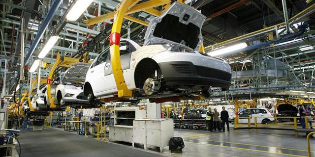 La producción industrial cae un 2,5% en lo que va de año