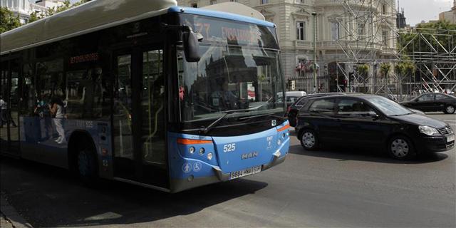 La EMT adapta sus equipos a los pasajeros con discapacidad