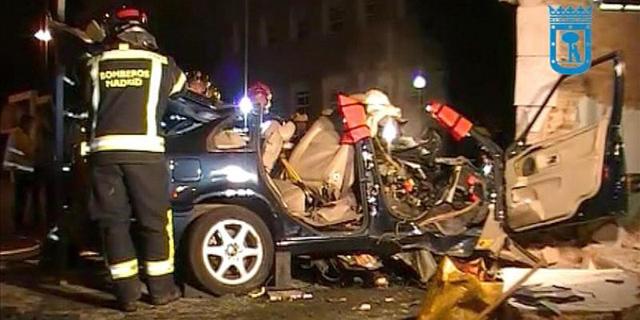 Muere al empotrarse con su vehículo contra el muro de la Nunciatura