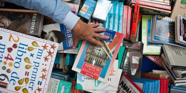 Tres detenidos por reproducir a gran escala en Madrid libros previamente escaneados