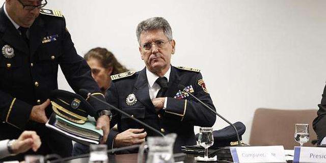 El inspector más veterano se hace cargo de la Policía