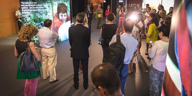 La vida de Álvaro del Portillo en fotos, infografías y vídeos