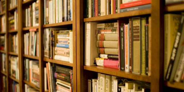 Lla Biblioteca Municipal Antoniorrobles de Robledo de Chavela gana el Premio María Moliner