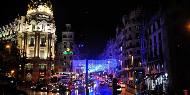 Madrid ya viste la luz de la Navidad: fotos