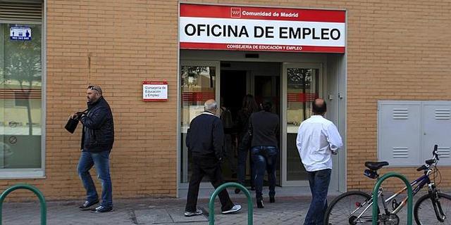 El paro baja un 0,75 por ciento en Madrid en noviembre y un 6,92 por ciento en 12 meses