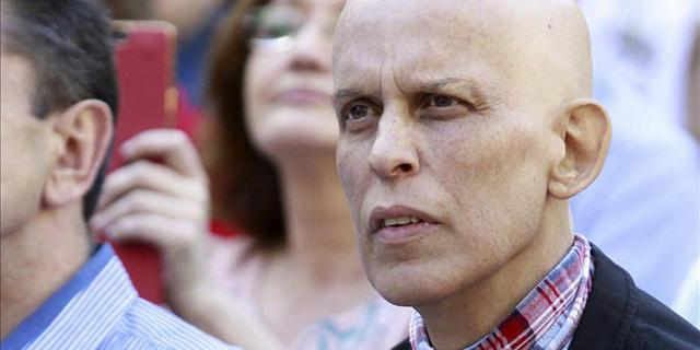 Pedro Zerolo, un año luchando y "sonriendo" al cáncer