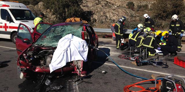 Dos mujeres heridas y un bebé ileso en una colisión frontal en la carretera M-607
