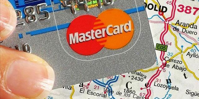 Dos mujeres ingresarán en prisión por gastar 800 euros en 2008 con una tarjeta robada