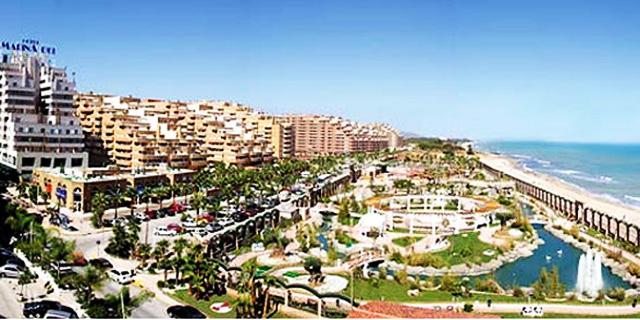 Una joven madrileña de 16 años muere ahogada en una piscina de Marina d'Or (Oropesa del Mar)